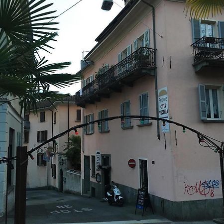 Bed and Breakfast Pensione Citta Vecchia Locarno Zewnętrze zdjęcie